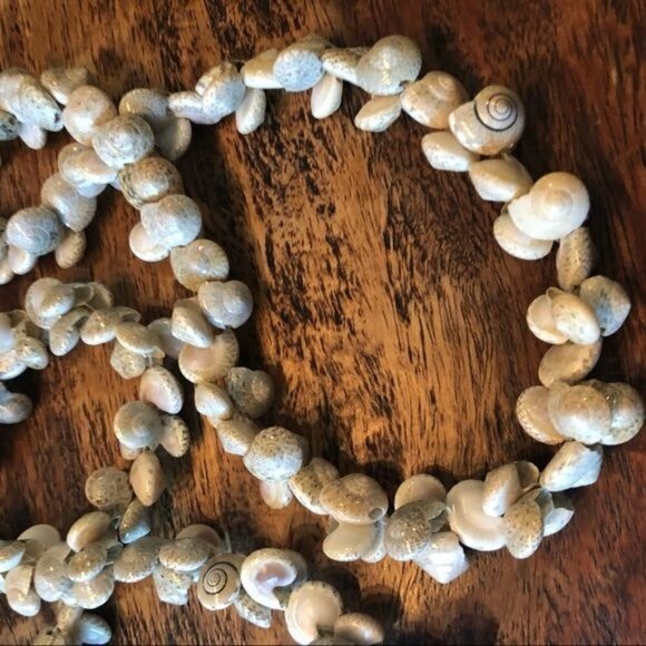 Vintage Tiny Shell Necklace 36 Inches - Picture 2 of 5